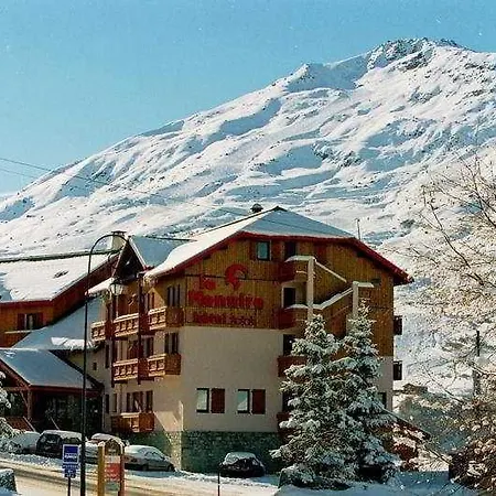 Le Menuire Chalet-hotel & Hotel 4*