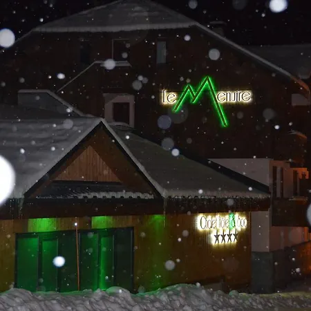 Le Menuire Chalet-hotel & Hotel 4*