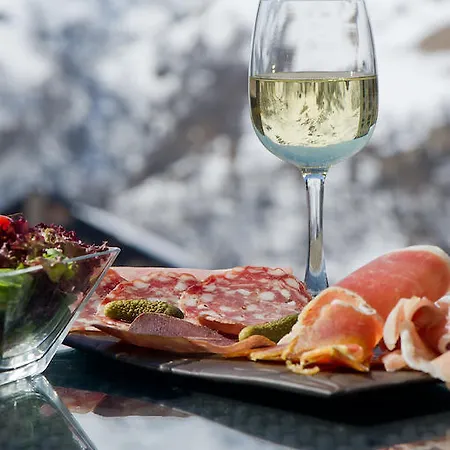 Le Menuire Chalet-hotel & Hotel